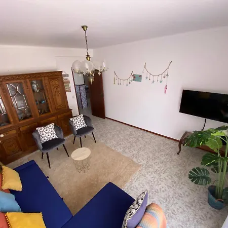 Maria Do Mar Daire *